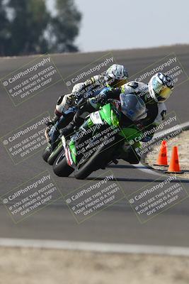 media/Nov-01-2025-TrackDaz (Sat) [[2b4d5192bc]]/B Group/1220pm (Turn 2 Outside)/